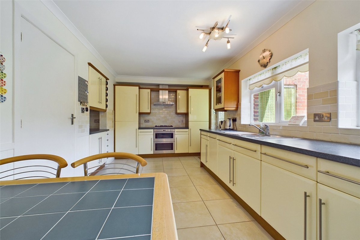 3 bedroom property for sale in Holdenhurst Avenue, East