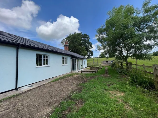 EAST LODGE, HUNGARTON, LEICESTERSHIRE