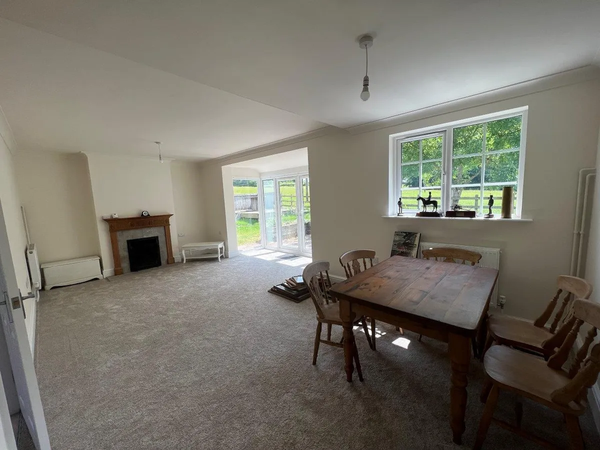 EAST LODGE, HUNGARTON, LEICESTERSHIRE