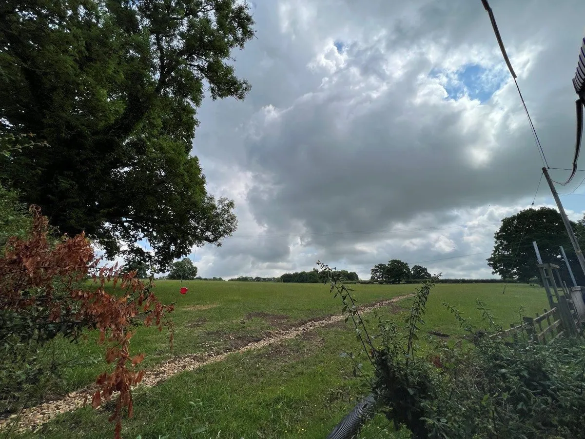 EAST LODGE, HUNGARTON, LEICESTERSHIRE