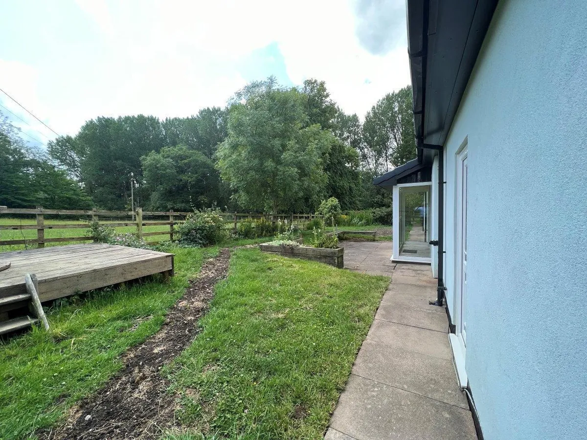 EAST LODGE, HUNGARTON, LEICESTERSHIRE