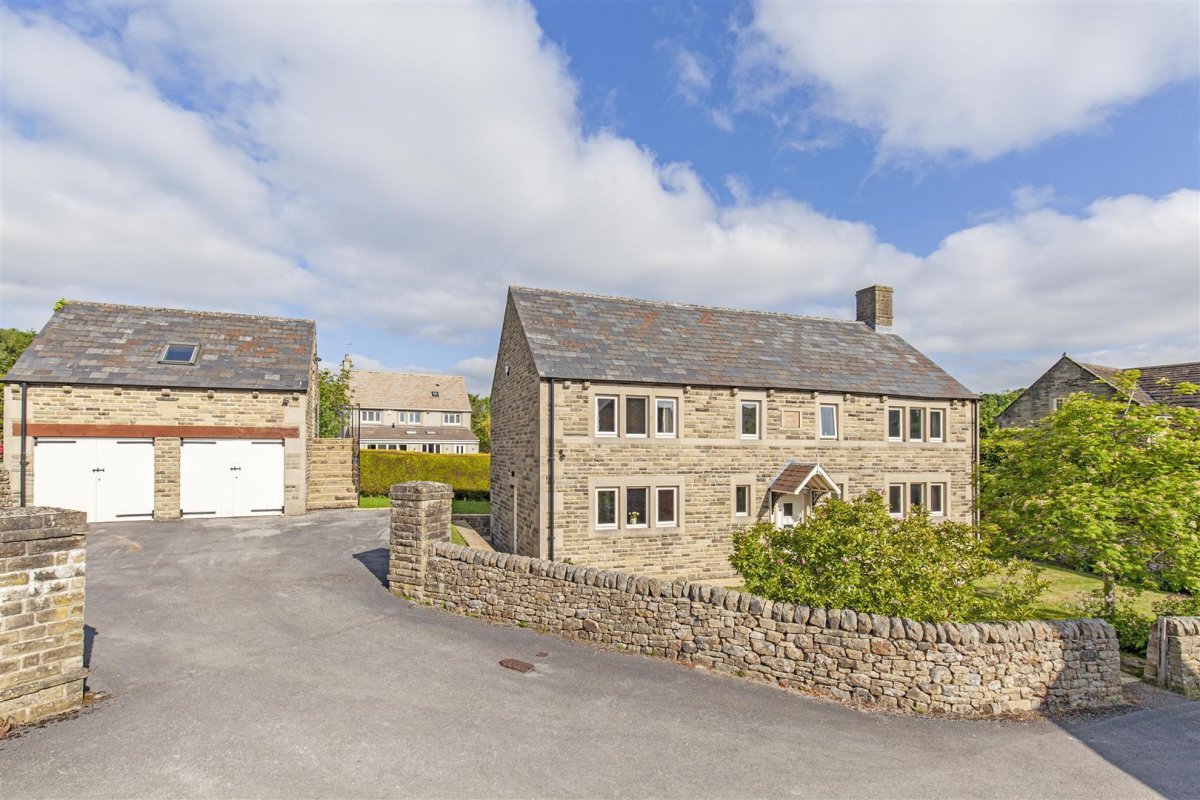 4 bedroom property for sale in Vernon Drive, Bakewell Price Guide £