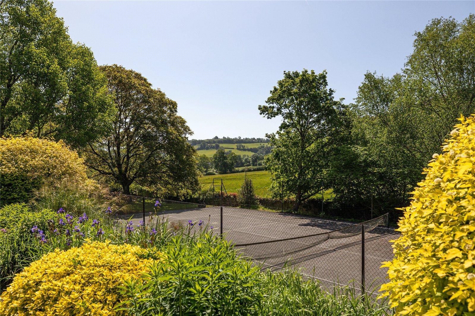 6 bedroom property for sale in Dartington, Totnes, Devon, TQ9 Guide