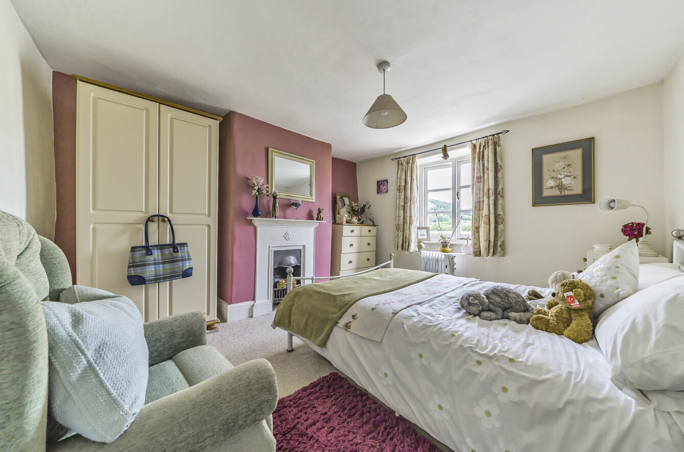 3 bedroom property for sale in Moretonhampstead, Newton Abbot, Devon