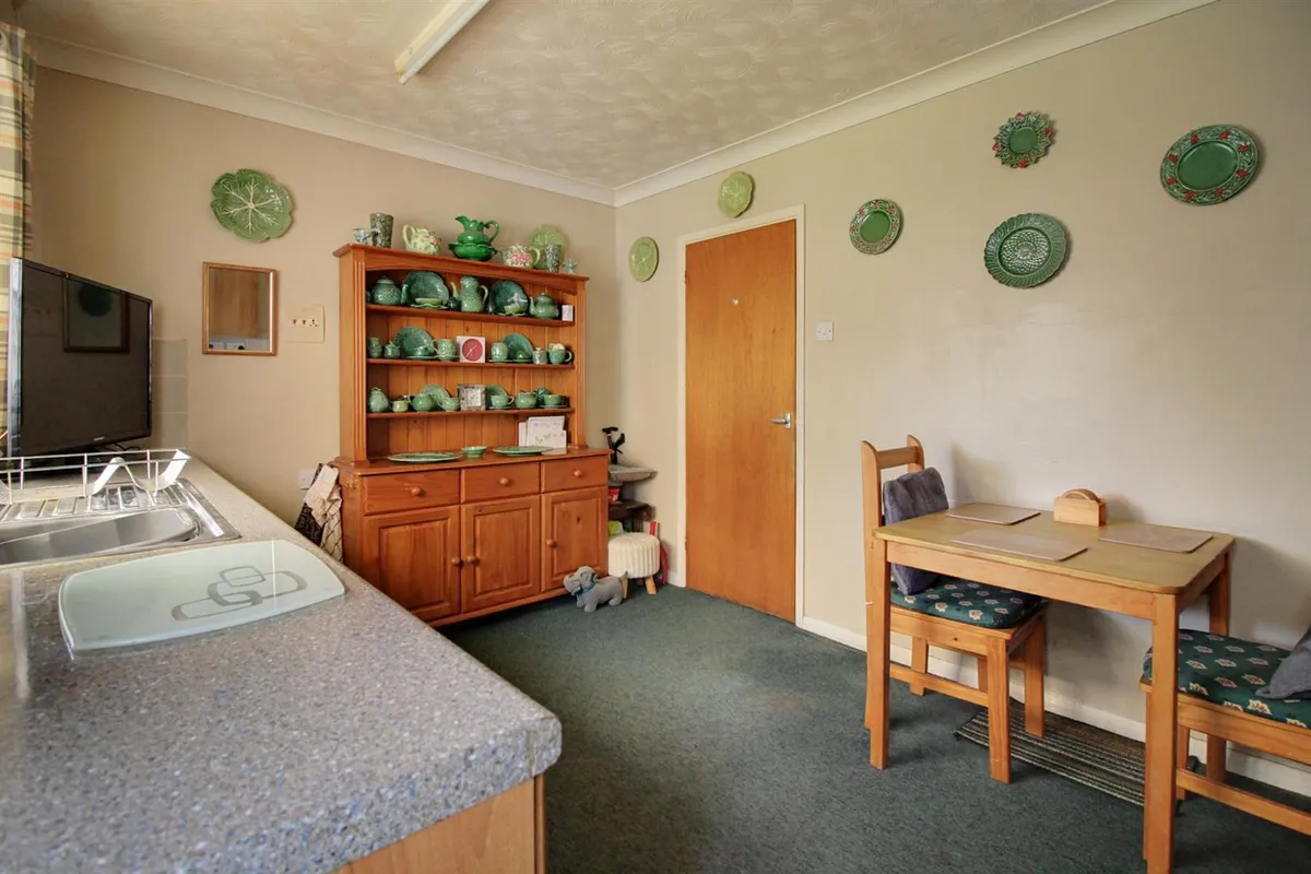 Richard Haggard Close, Shipdham