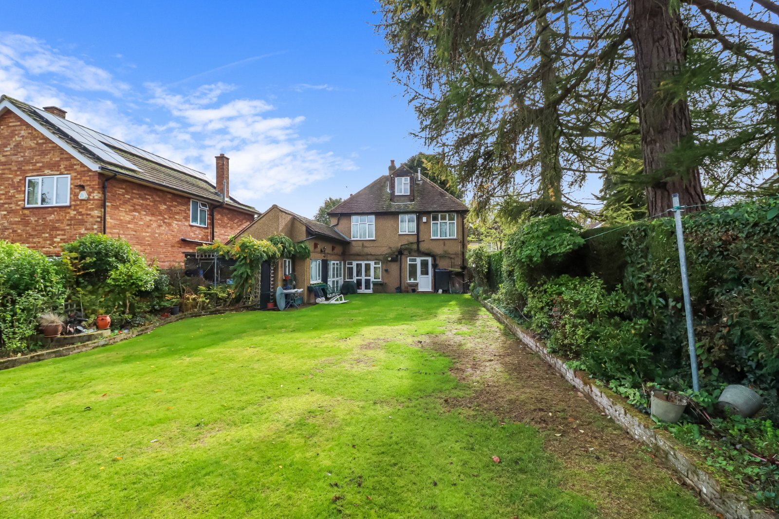 5 bedroom property for sale in Greenways, Abbots Langley, Herts, WD5