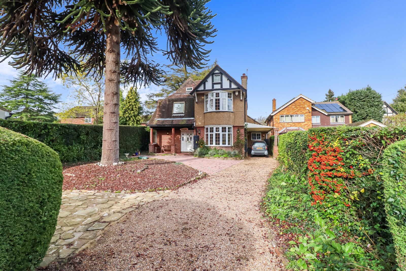 5 bedroom property for sale in Greenways, Abbots Langley, Herts, WD5