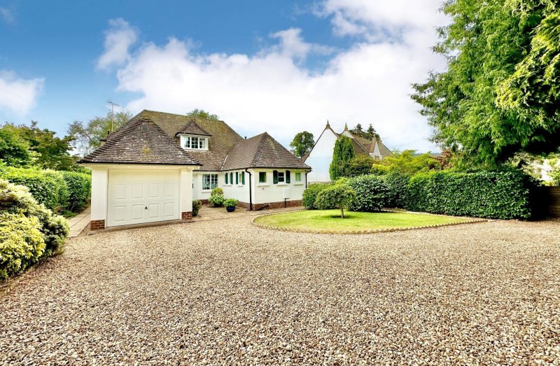 4 bedroom property for sale in Redwood Road, Sidmouth, Devon, EX10