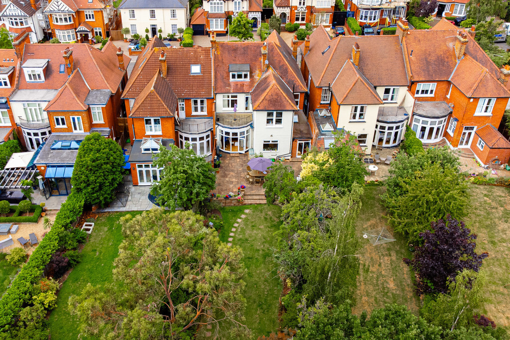 6 bedroom property for sale in Monkhams Drive, Woodford Green Offers