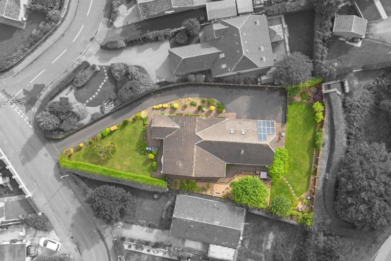 4 bedroom property for sale in Baslow Crescent, Dodworth, Barnsley