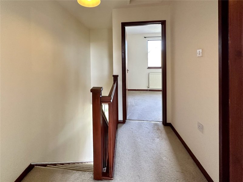 2 bedroom property to let in Redhill Park, Crowhill, Haverfordwest