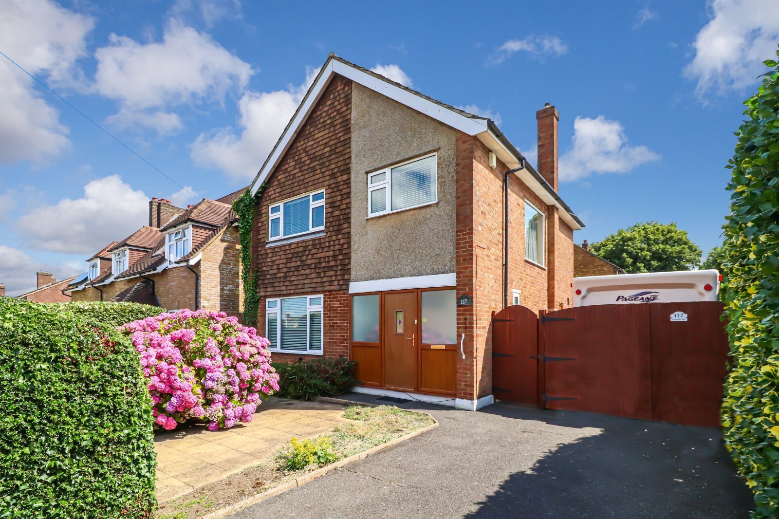 3 bedroom property for sale in Kindersley Way, Abbots Langley