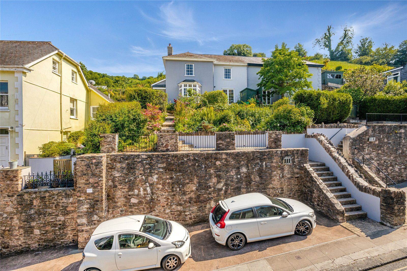 4 bedroom property for sale in Victoria Road, Dartmouth, TQ6 Guide