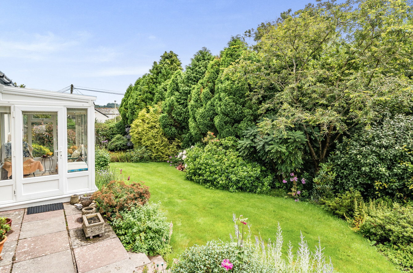 2 bedroom property for sale in Burrow Lane, Newton Poppleford, Sidmouth, EX10 Guide price £450,000