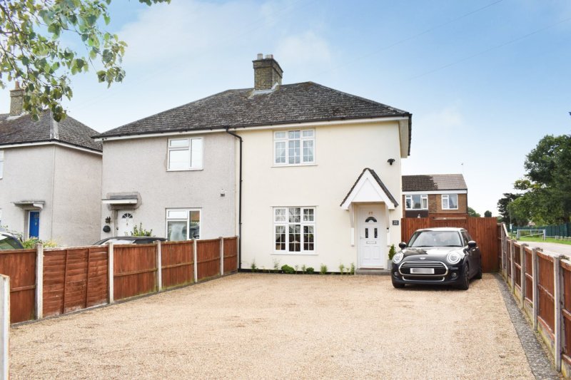 3 bedroom property for sale in Windmill Terrace, Walton Bridge Road