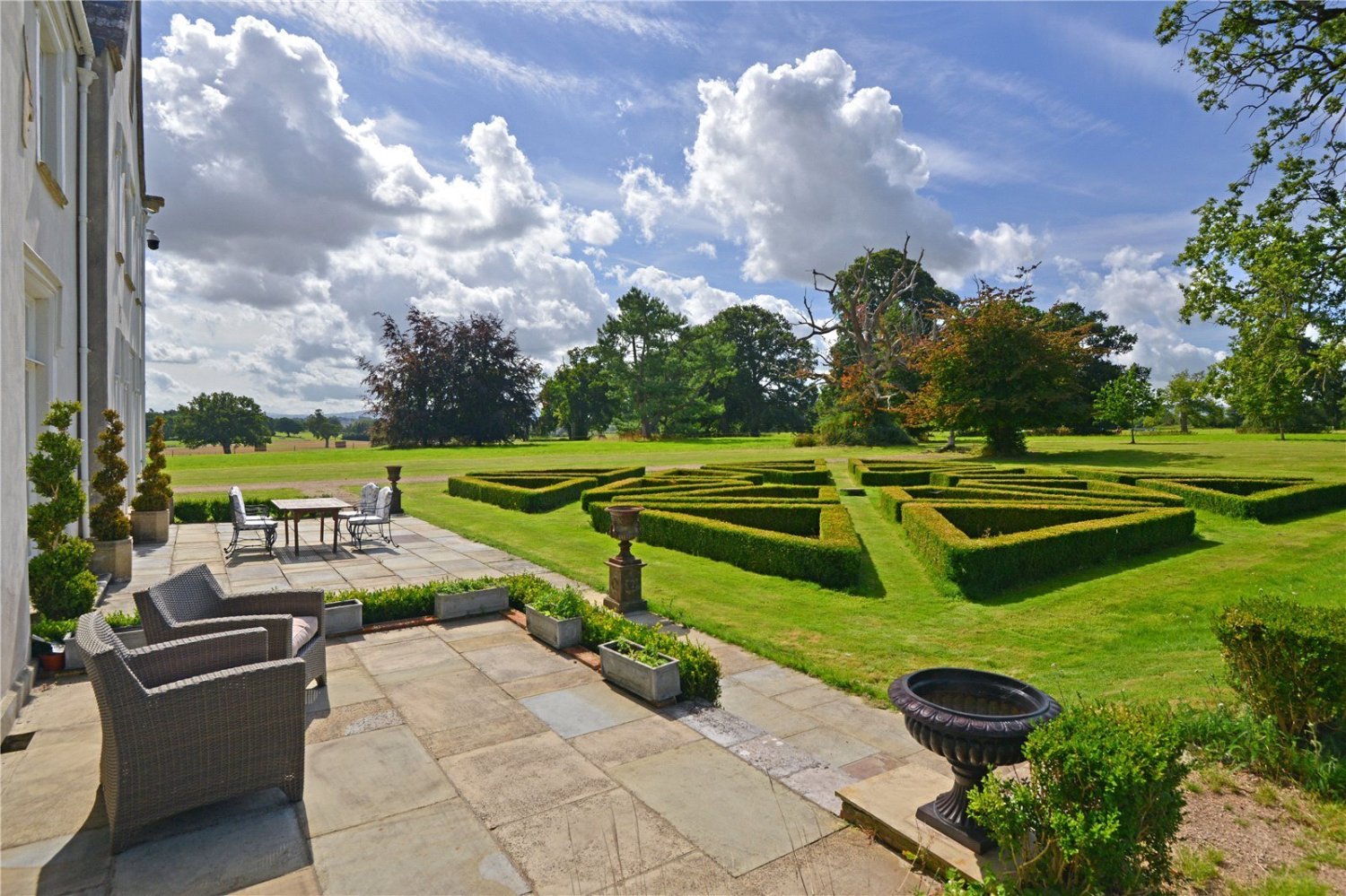 JacksonStops 7 bedroom property for sale in Norton Fitzwarren