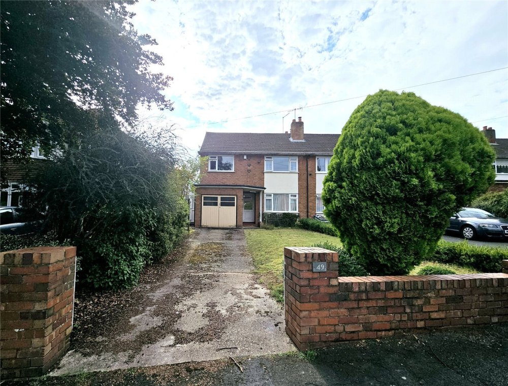 3 bedroom property for sale in Oakfield Road, Kidderminster