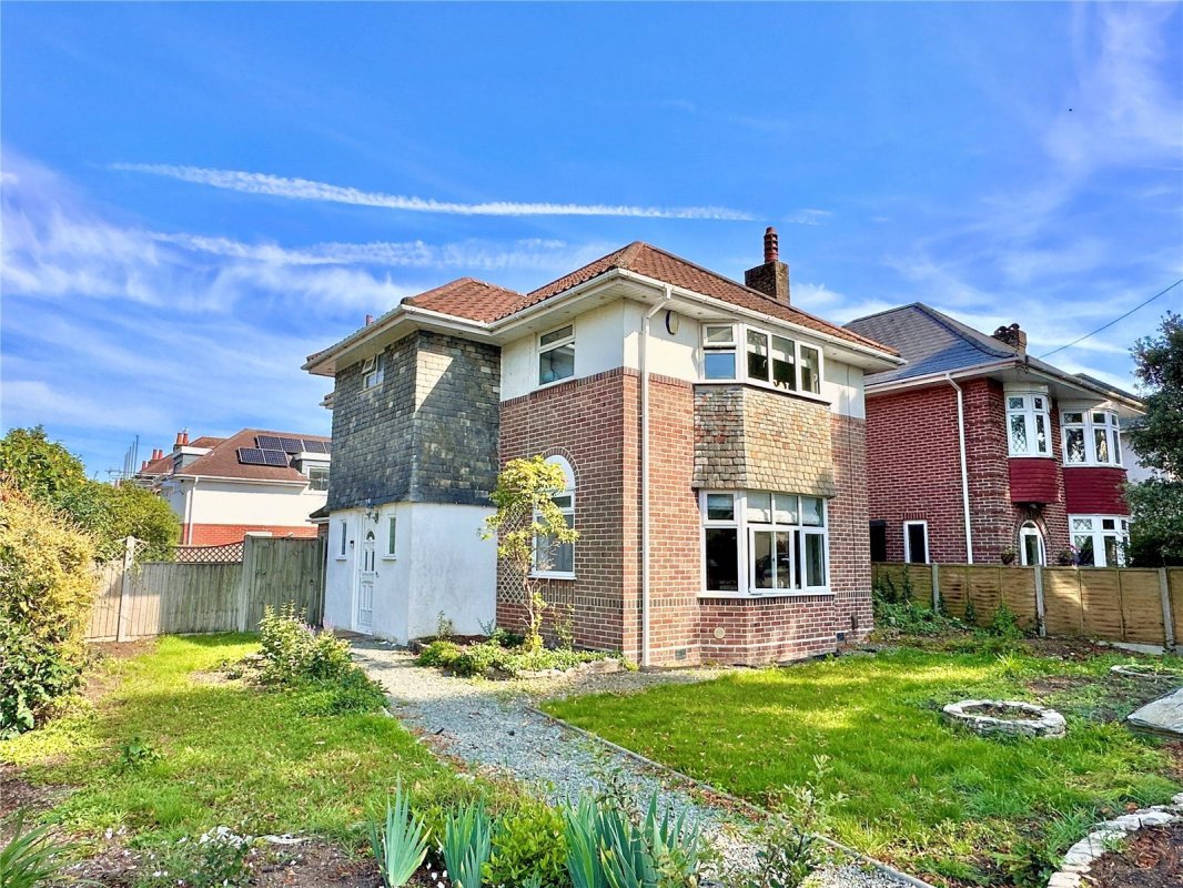3 bedroom property for sale in Holdenhurst Avenue, Bournemouth, BH7