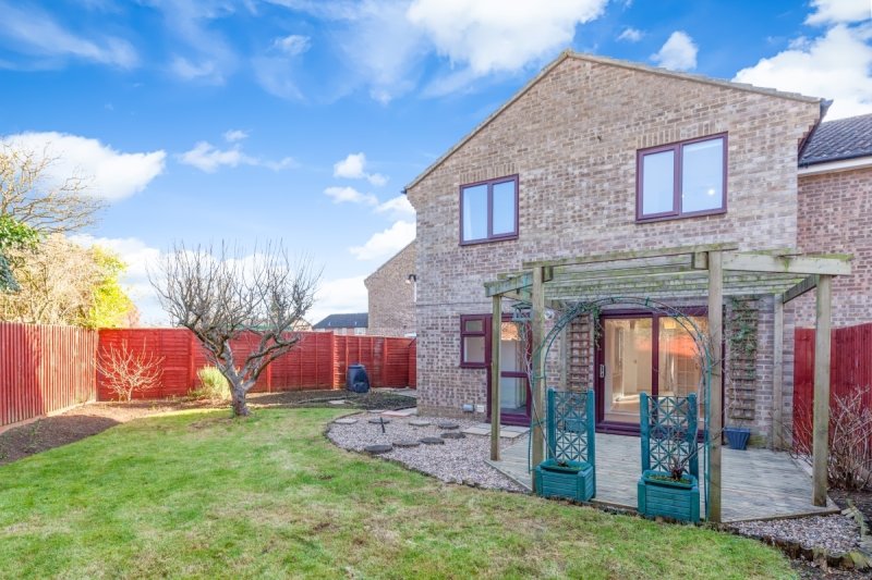 4 bedroom property to let in Shannon Road, Bicester £1,550 pcm