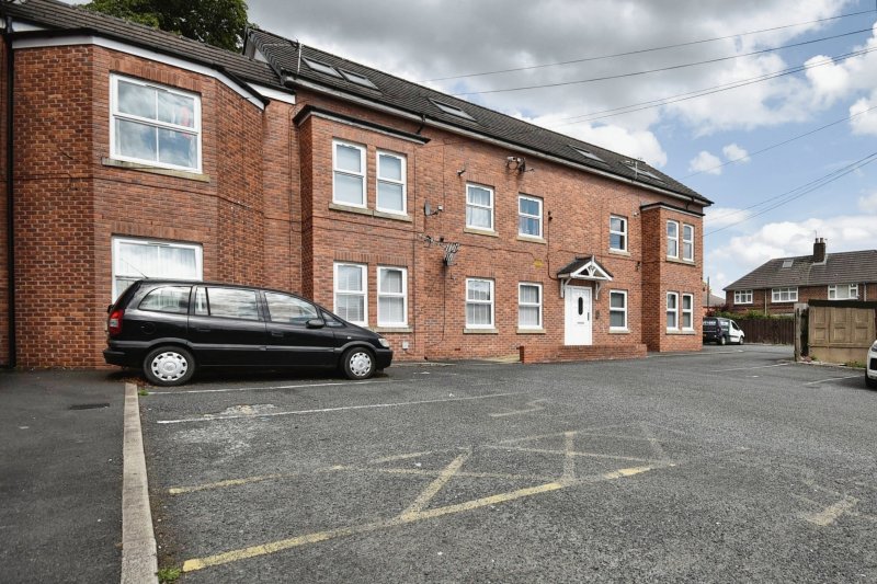 2 bedroom property for sale in Fourth Avenue, Swinton, Manchester