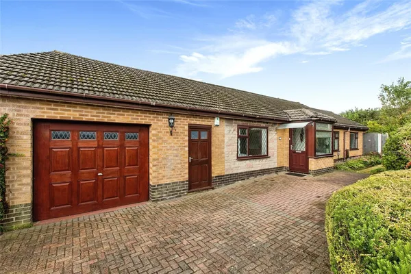 Hollinhead Crescent, Ingol, Preston, ...