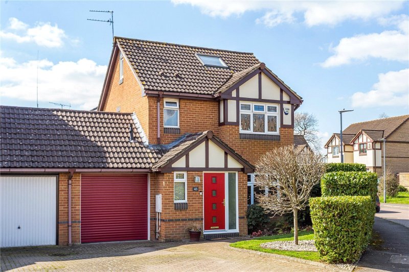 4 bedroom property for sale in Perham Way, St. albans, AL2 Guide