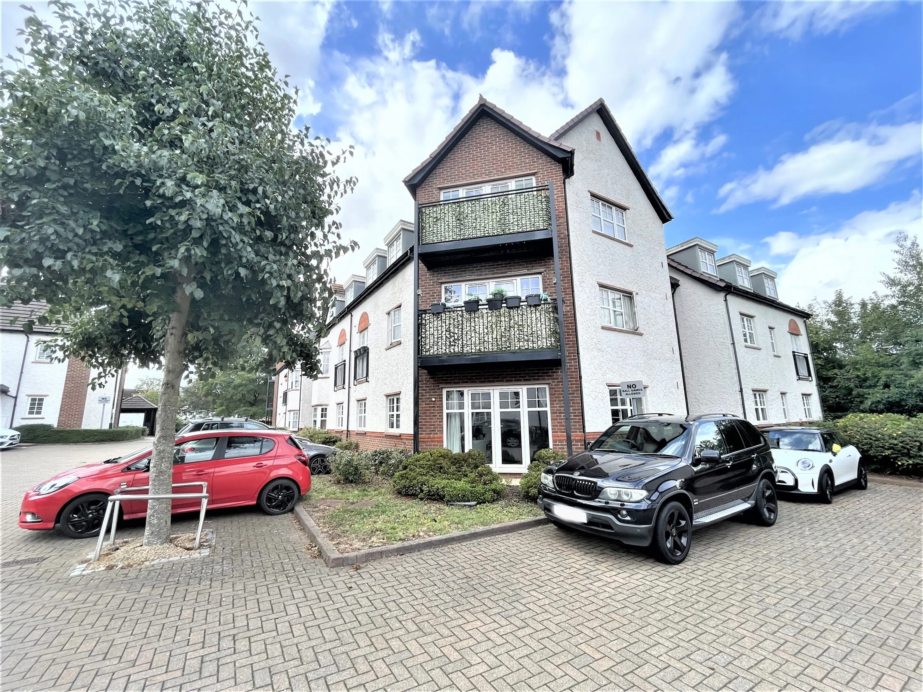 Ascot Drive
