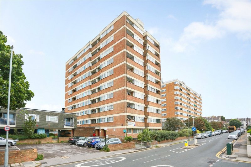 2 bedroom property for sale in Clarendon Road, Hove, East Sussex, BN3
