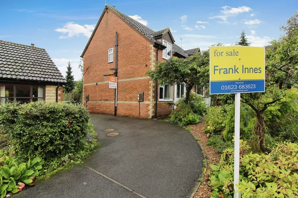Violet Close, Shirebrook, Mansfield, ...