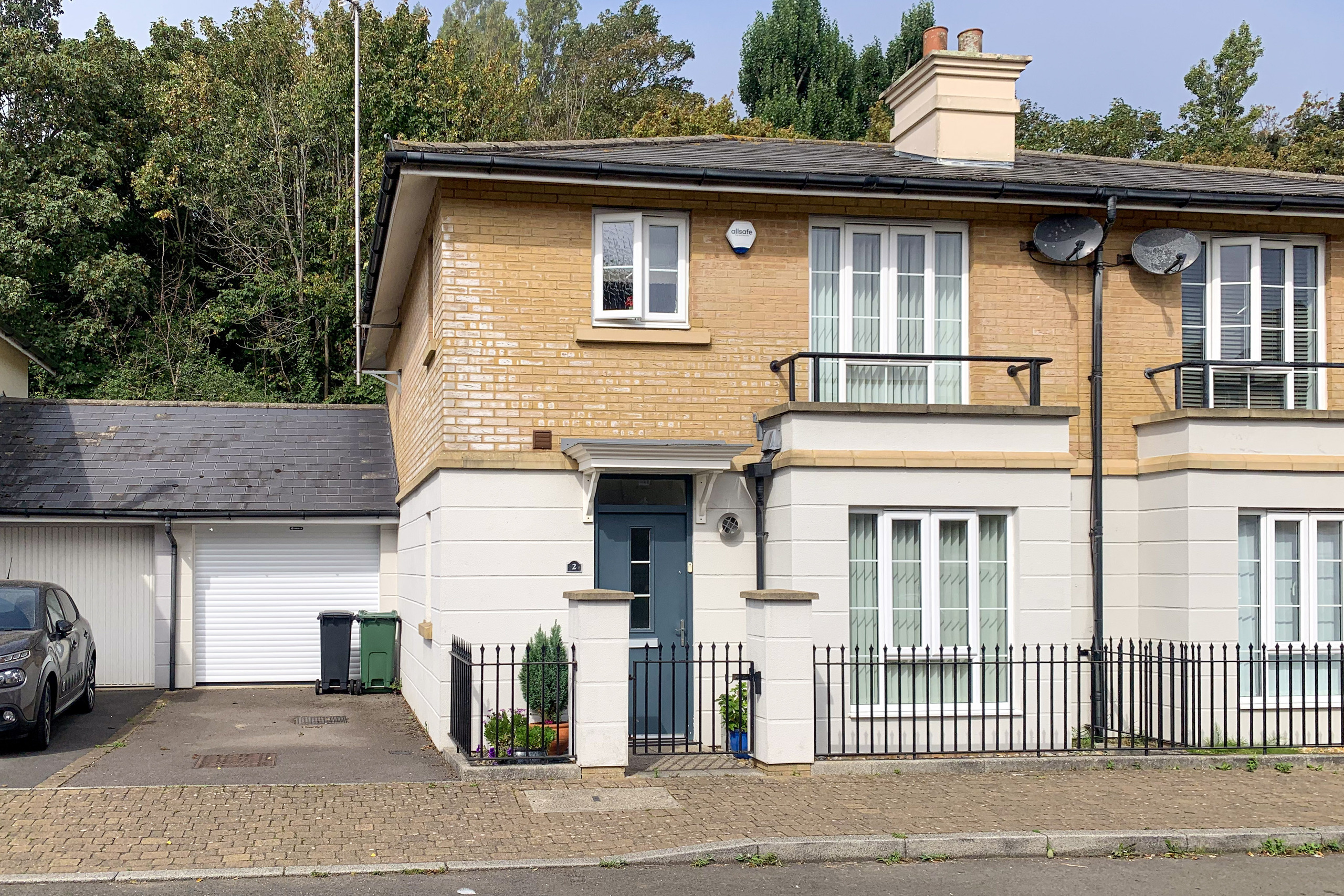 For sale 3 bedroom semidetached house, £425,000, Watch House Place