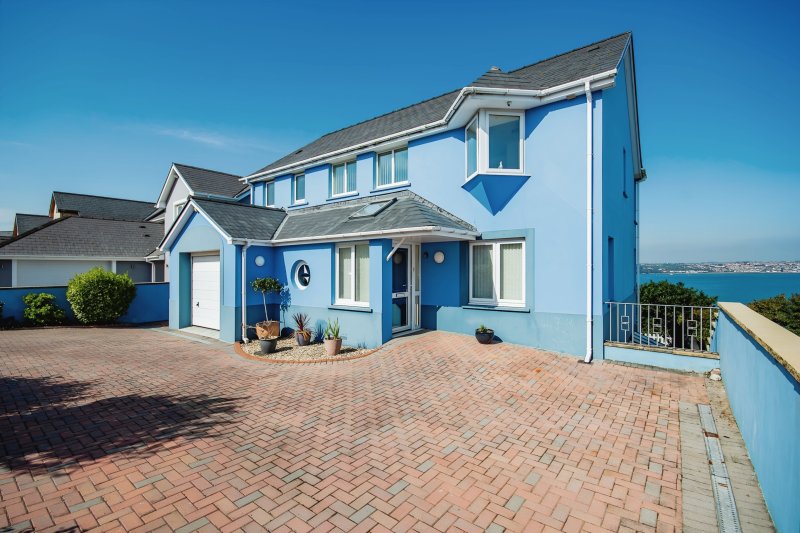 5 bedroom property for sale in Ocean Way, Pennar, Pembroke Dock, Pembrokeshire, SA72 Offers