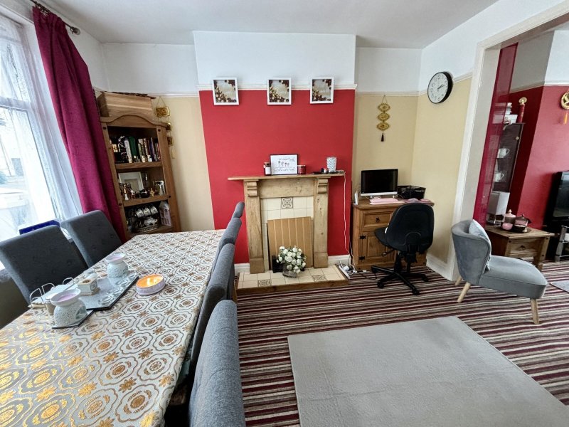 3 bedroom property for sale in Stratford Road, Milford Haven