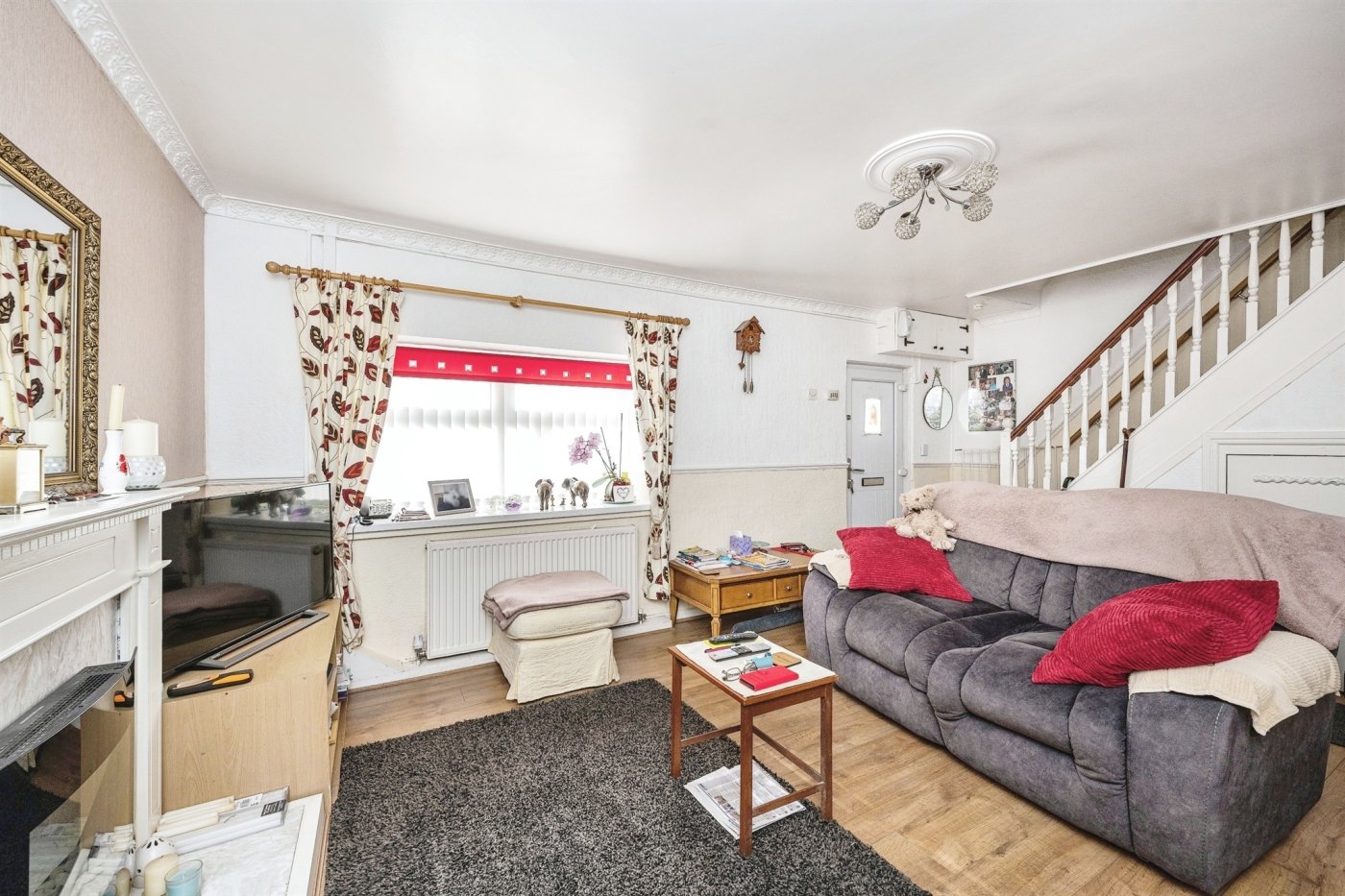 3 bedroom property for sale in High Street, Glynneath, Neath £100,000