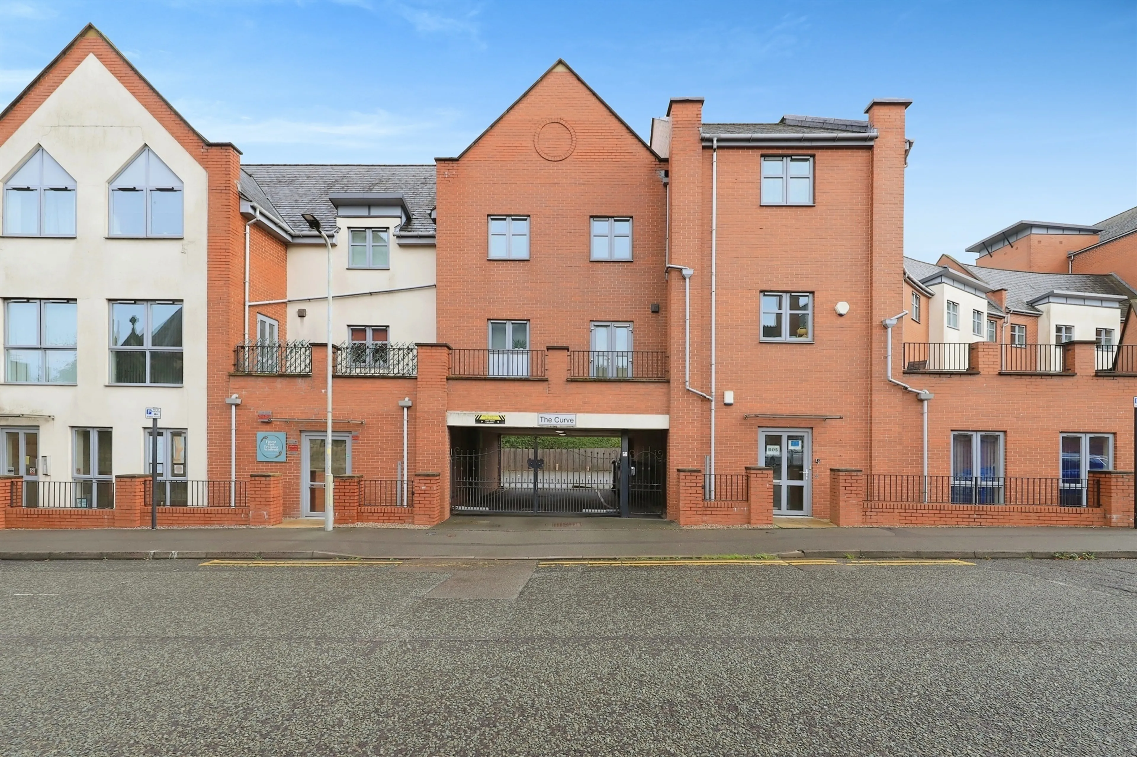Property photo 0