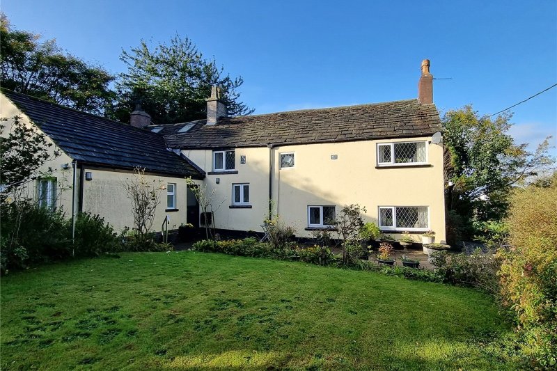 4 bedroom property for sale in Ward Lane, Disley, Stockport, Cheshire