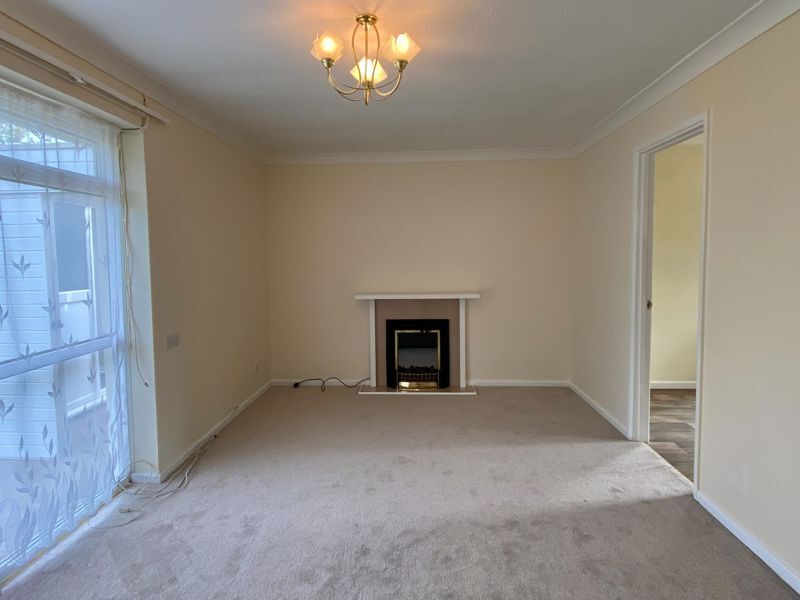 3 bedroom property to let in Beech Tree Close, £1,000 pcm