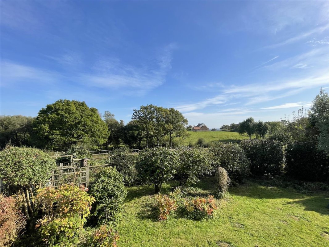 4 bedroom property for sale in Dolmans Hill, Lytchett Matravers, Poole