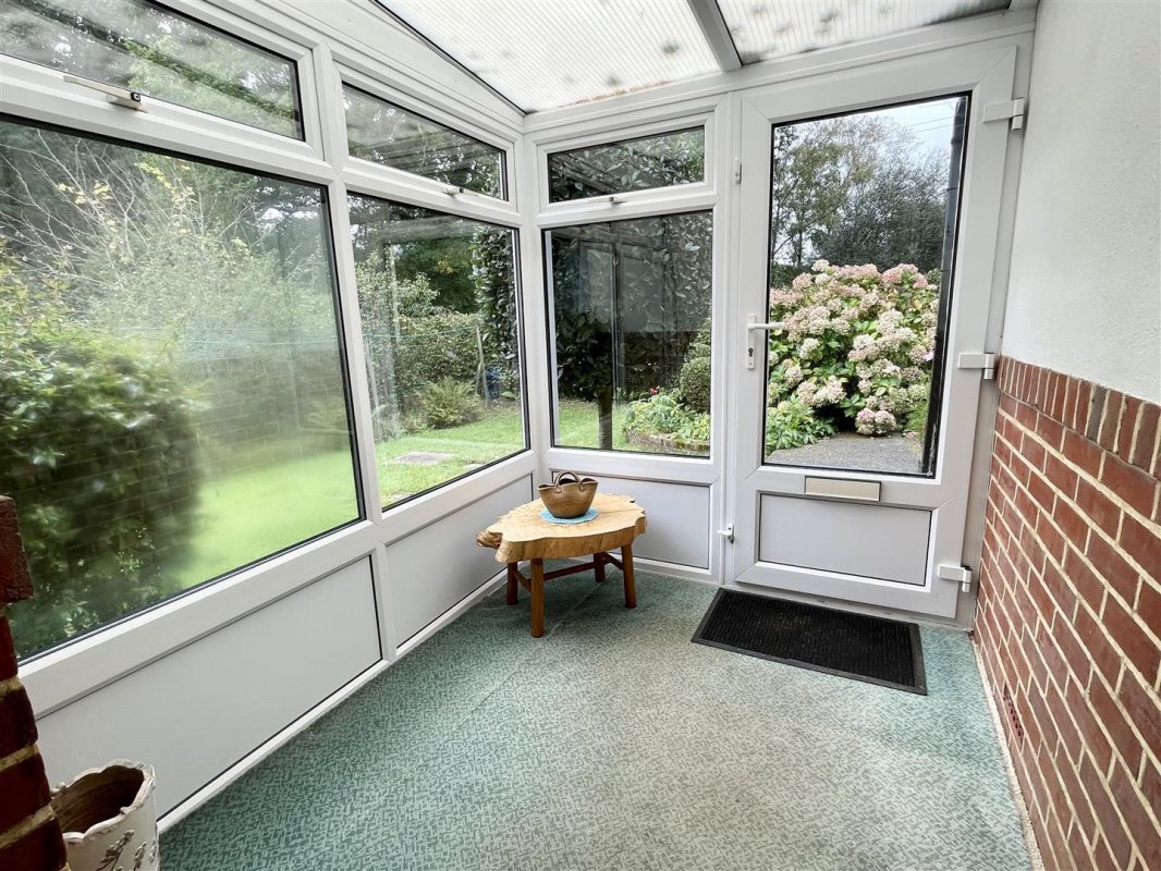 4 bedroom property for sale in Dolmans Hill, Lytchett Matravers, Poole