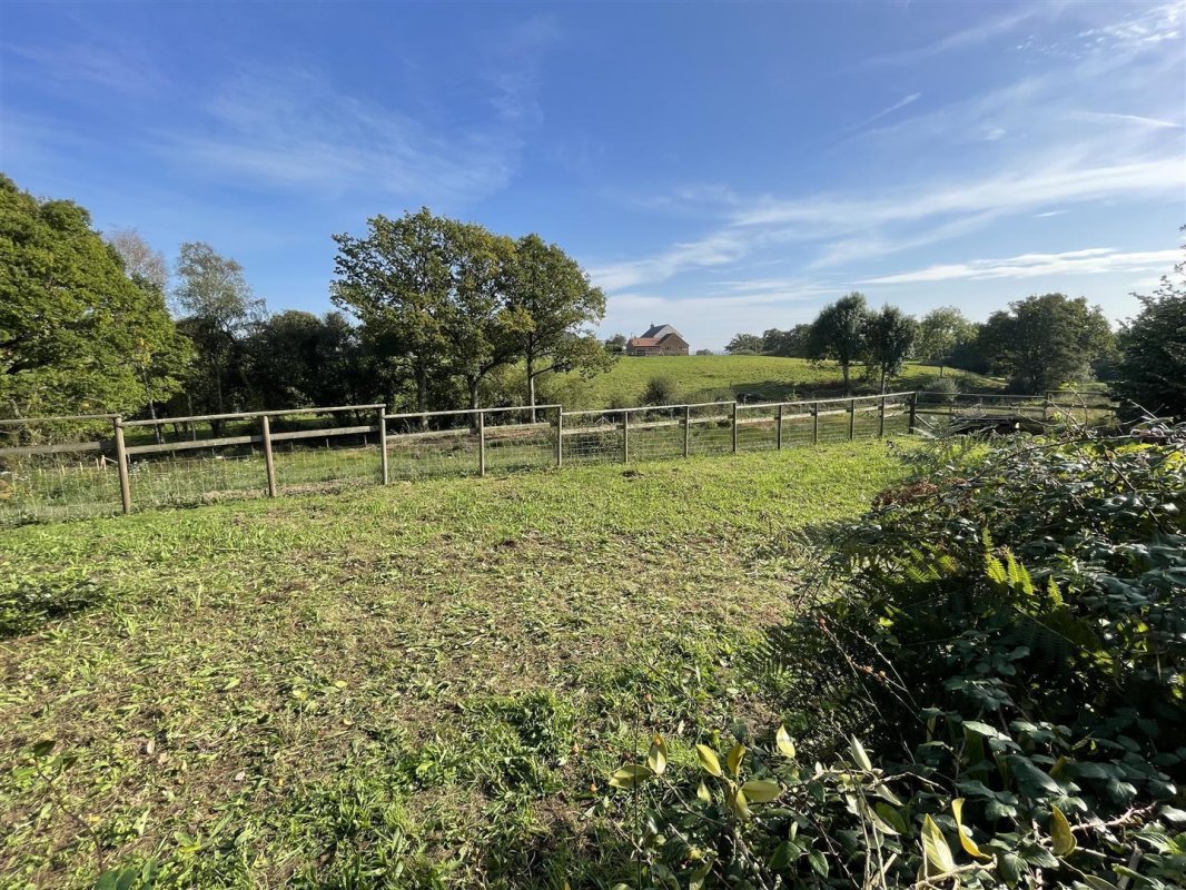 4 bedroom property for sale in Dolmans Hill, Lytchett Matravers, Poole