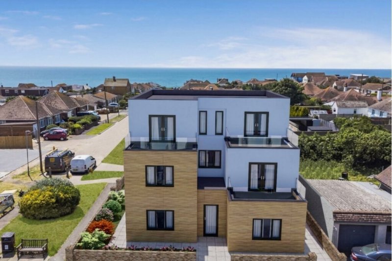 1 bedroom property for sale in South Coast Road, Peacehaven £230,000