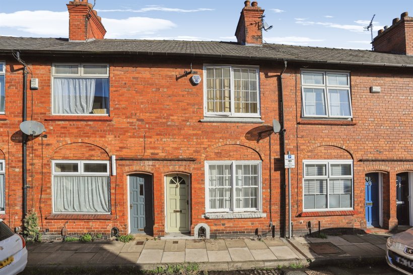 Rose Street, York 2 bedroom terraced house Sequence