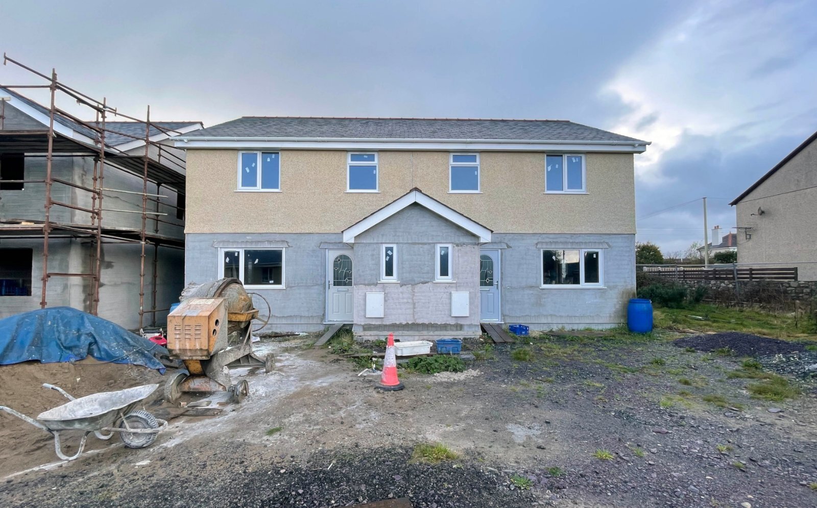 3 bedroom property for sale in Cae'r Eglwys, Llanrug, Caernarfon, LL55