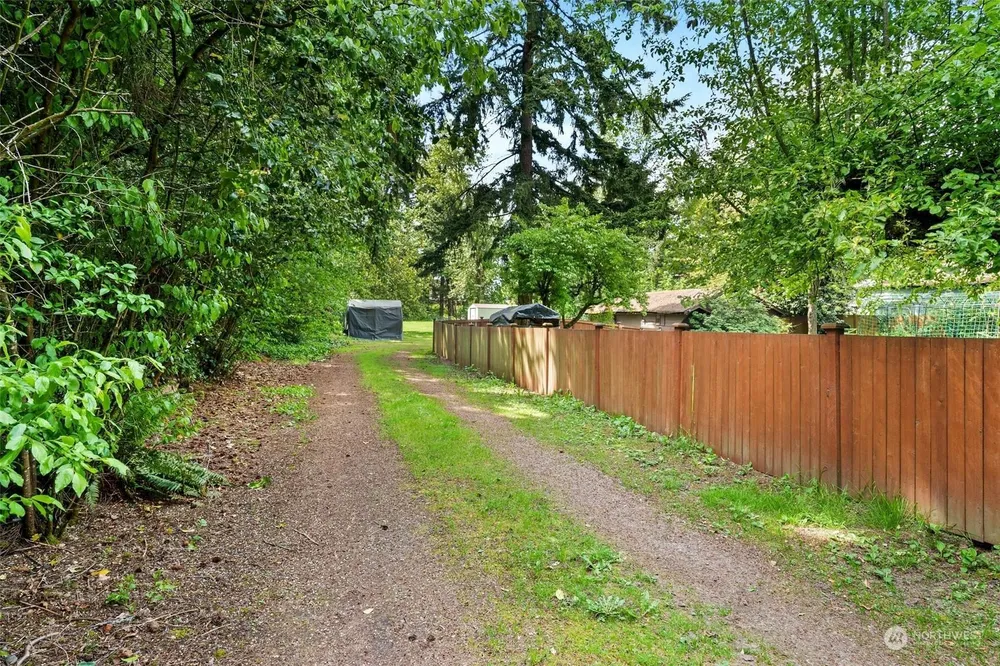 11833 3rd Ave S, Burien, WA 98168