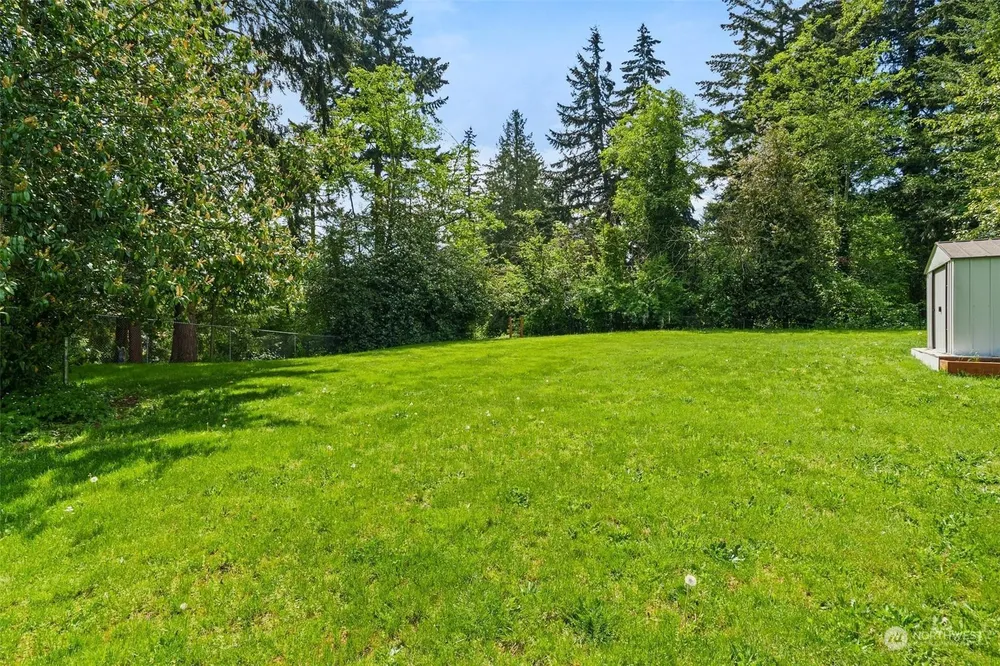 11833 3rd Ave S, Burien, WA 98168