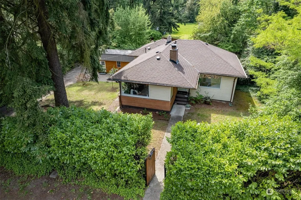 11833 3rd Ave S, Burien, WA 98168