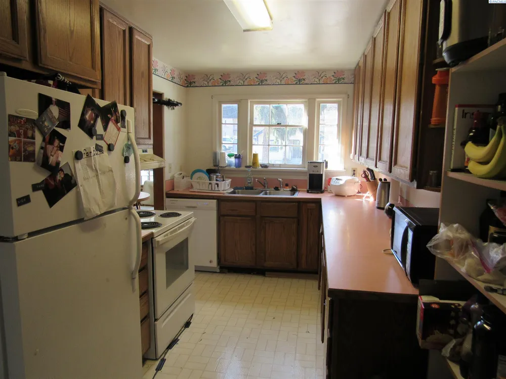 1016 E Main St, Pullman, WA 99163