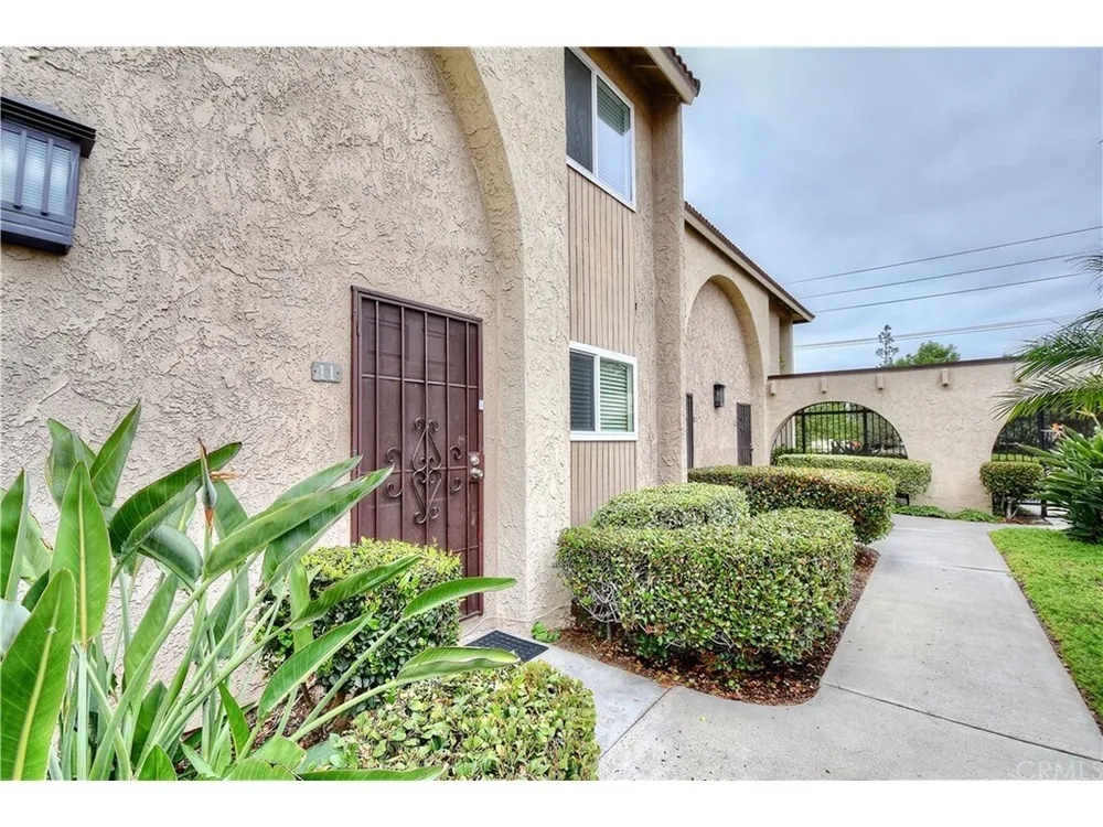 762 W Lambert Rd, La Habra, CA 90631