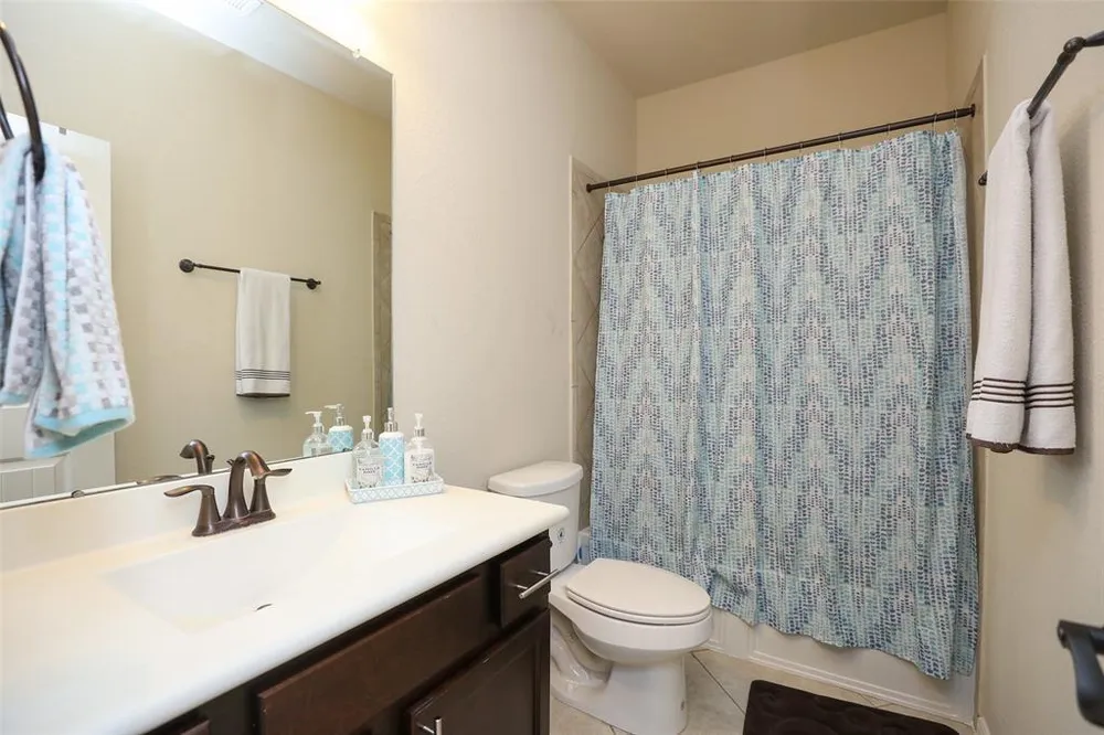 14635 Raleighs Meadow Ct, Cypress, TX 77433