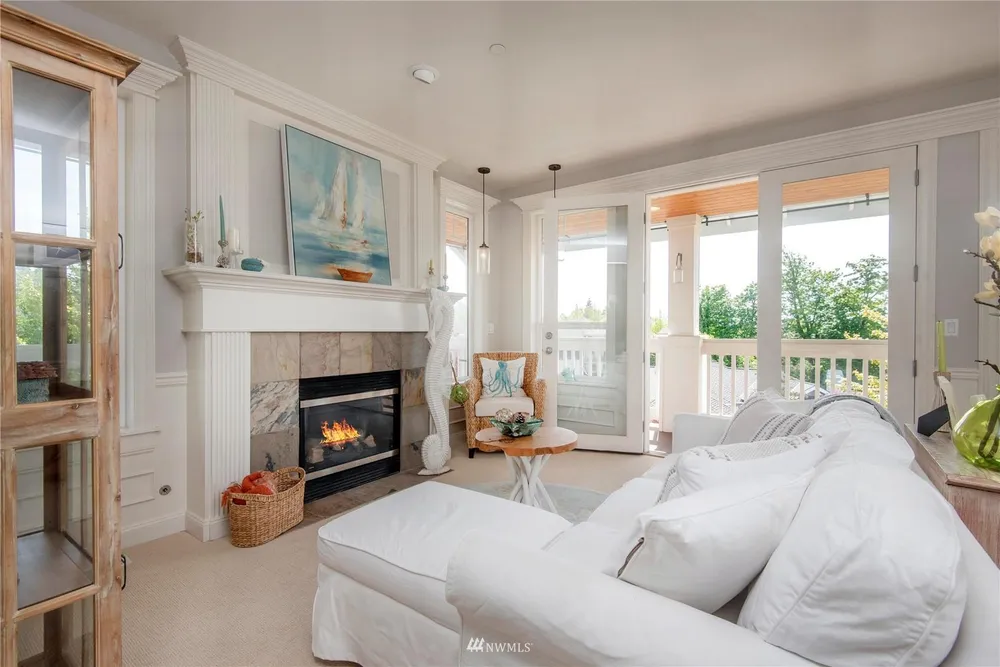 8624 113th Ave SE, Newcastle, WA 98056