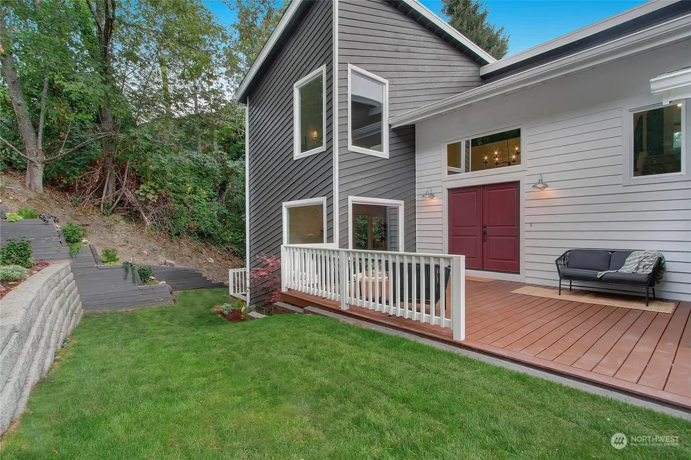 14314 Somerset Blvd SE, Bellevue, WA 98006